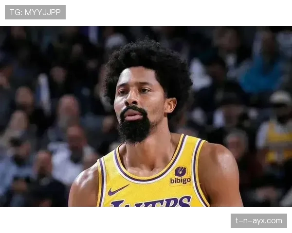 丁威迪湖人替补首秀表现抢眼,新援能否成为板凳奇兵? 丁威迪湖人替补首秀表现抢眼,新援能否成为板凳奇兵?