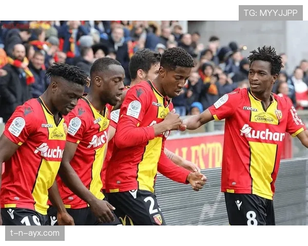 意大利足球重燃欧洲赛场，防守反击战术成焦点