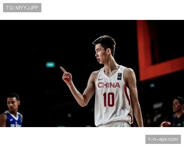 郭昊文训练完直接打车去奢侈品店，这操作谁懂